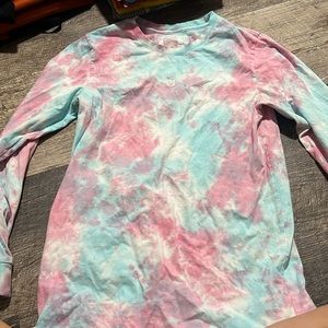 women’s medium dutch long sleeve